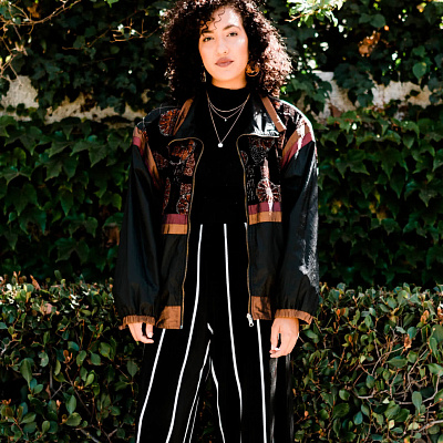 Черные замшевые брюки с полосками